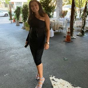 ONE SHOULDER BLACK MIDI DRESS